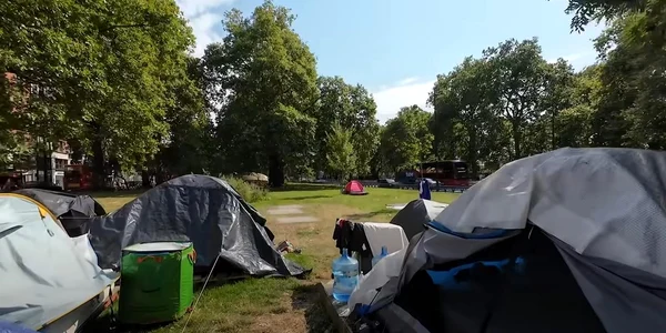 corturi migranti Marea Britanie, captura video jpg