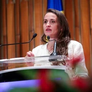 Ministrul de Externe Oana Țoiu jpg