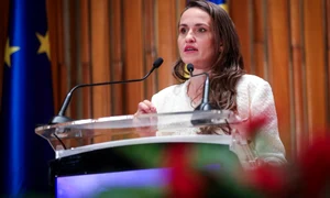 Ministrul de Externe Oana Țoiu jpg