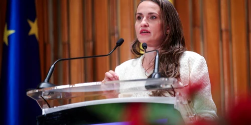 Ministrul de Externe Oana Țoiu jpg