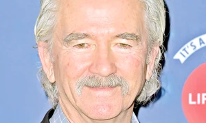 Actorul susţine că se află în permanentă legătură cu părinţii lui care au fost ucişi în 1986 jpeg