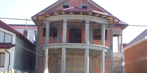 Romii din Sadova au recunoscut că o bună perioadă de timp au furat curent