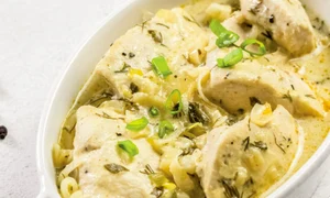 piept de pui in sos de cocos jpg