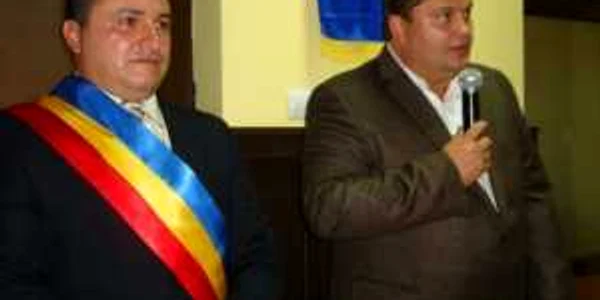 Adrian Chiriţă şi şeful Florin Popescu