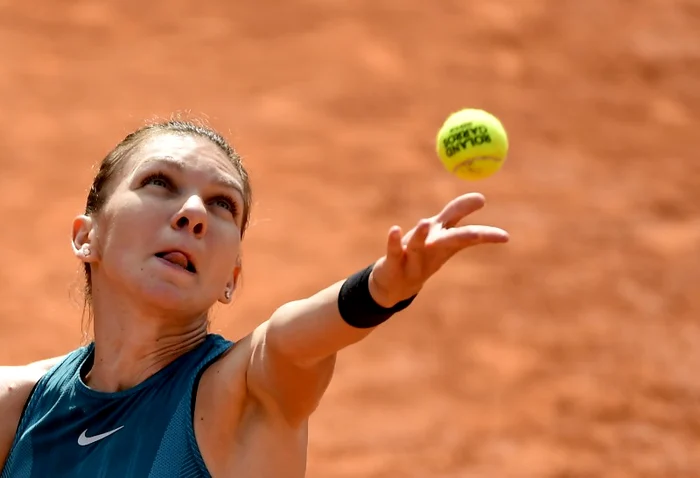 În ”optimi” Simona Halep o va întâlni pe Elise MertensFoto: EPA