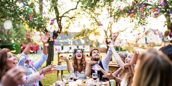 nunta petrecere foto shutterstock