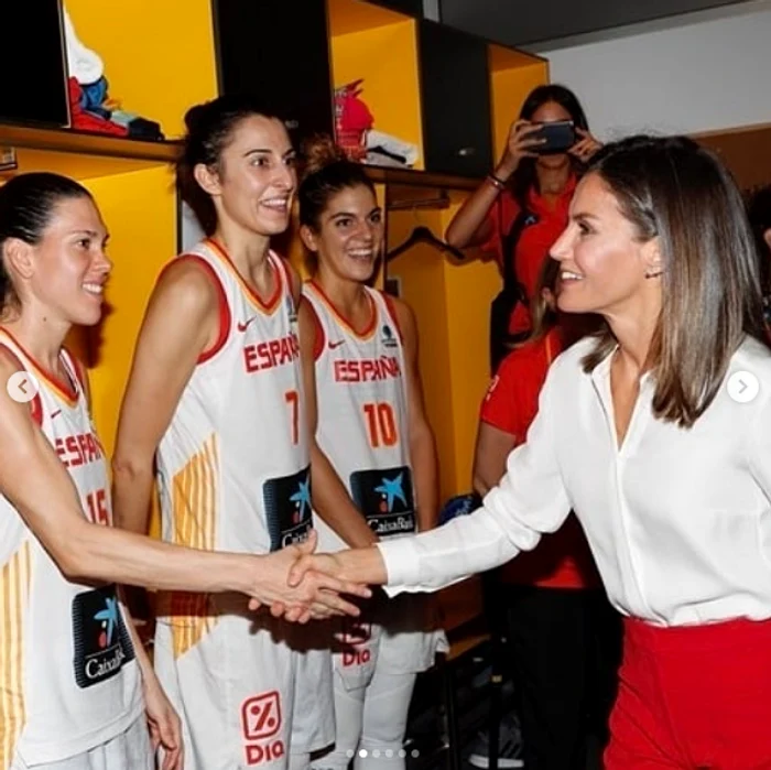 11 letizia regina2 png png