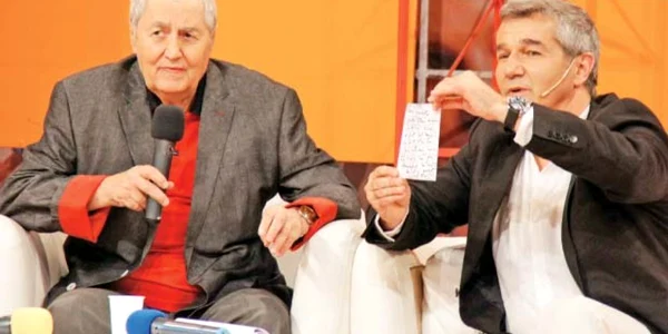 Dan Mihăescu (stânga), invitat să vorbească despre Toma Caragiu la „Dănutz SRL“  