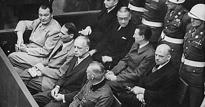 De la stânga la dreapta: Hermann Goring, Rudolf Hess, Joachim von Ribbentrop şi Wilhelm Keitel, la procesul de la Nuremberg FOTO Reuters
