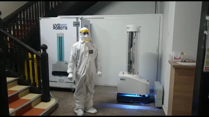 Robotul dezinfectant cu UV al Spitalului de Pneumoftiziologie „Constantin Anastasatu” Mihăeşti - Vâlcea Foto Adevărul - credit DMS