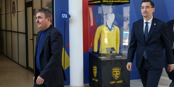 Gheorghe Hagi a fost prezentat oficial la sediul FRF ca antrenor al echipei naționale de fotbal. FOTO Inquam Photos / George Călin