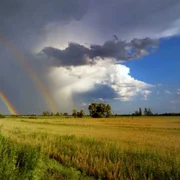 Meteo - vremea- innorat - curcubeu FOTO Shutterstock 
