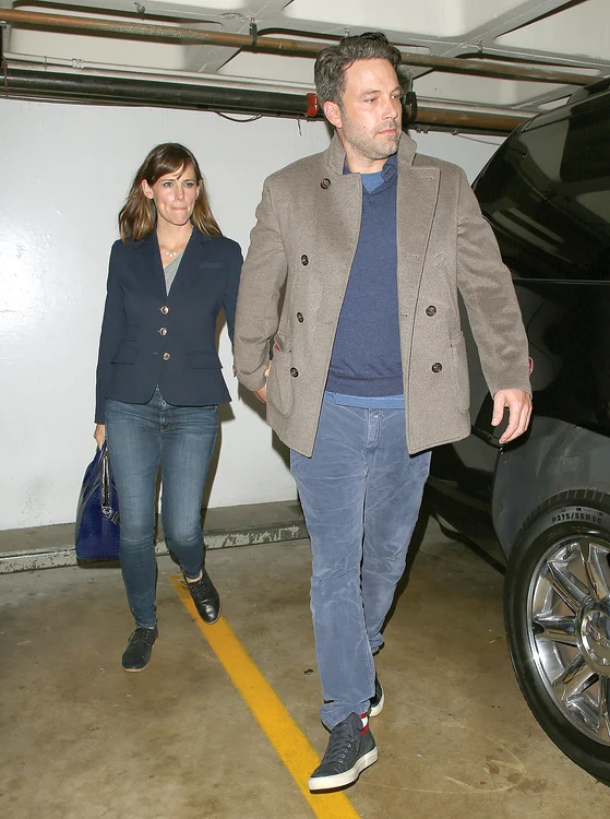 
    Garner şi Affleck nu au mai fost  văzuţi împreună de aproape o lunăFoto: Guliver / Splashnews  