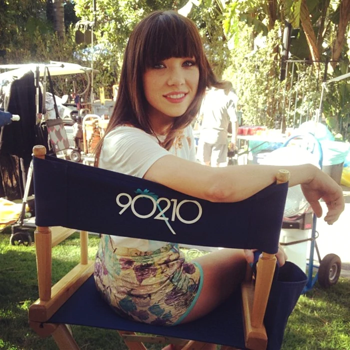 Carly Rae Jepsen pe Instagram