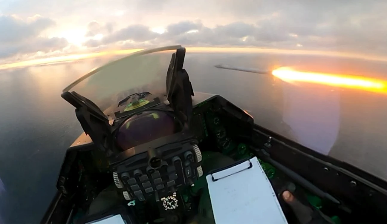 Prima ţintă a fost doborâtă după 2 minute de la intrarea în spaţiul aerian român.