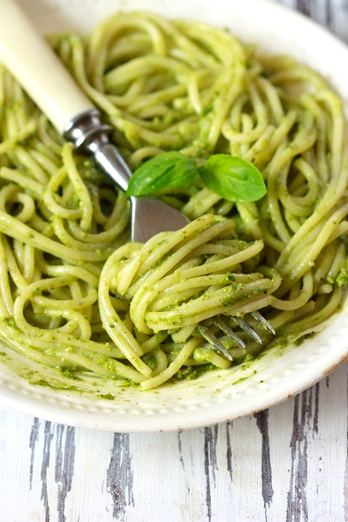 Paste cu sos pesto jpeg