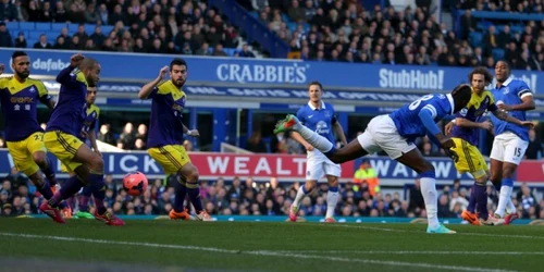 Lacina Traore FOTO everton fc com