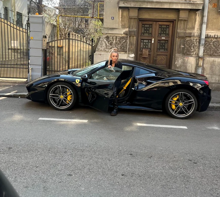 Prodan se urcă la volan Sursa: Click!