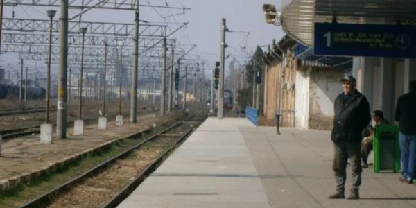 Trenul 1695 va întârzia din cauza trecerii la ora de vară