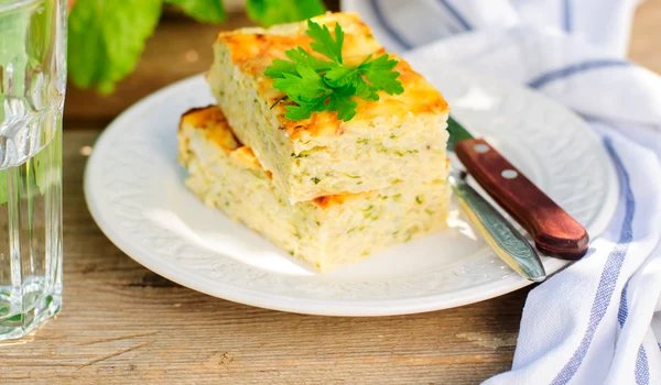 Placinta fara blat cu dovlecei  Sursa foto shutterstock 277679408 jpg