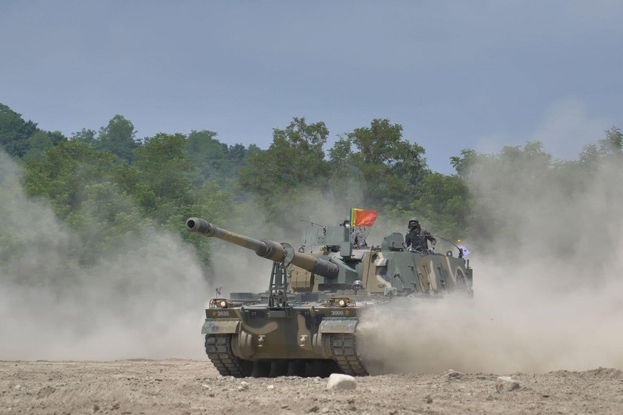 Cât vor costa primele 54 de obuziere de calibru NATO achiziționate de România VIDEO