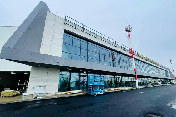 Aeroportul din Timișoara se închide. Toate zborurile vor fi suspendate. Ce trebuie să facă pasagerii care au deja bilete