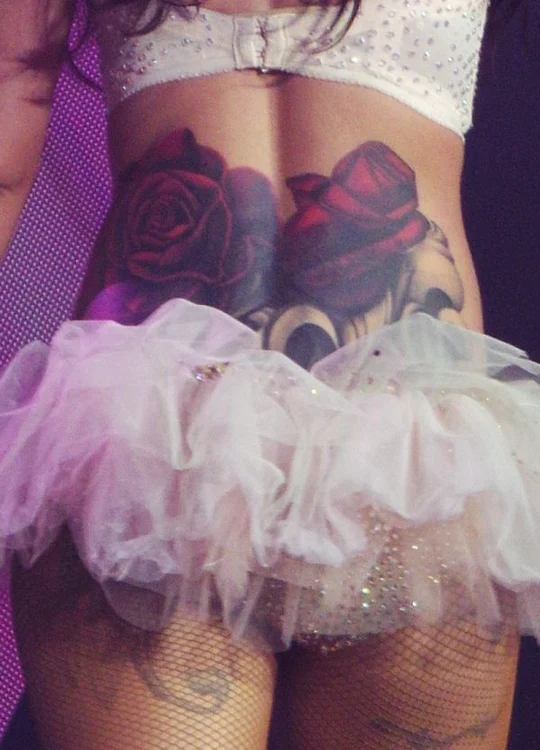 Cheryl Cole în concert împreună cu fetele din Girls Aloud (Foto: TNYF/Wenn.com)