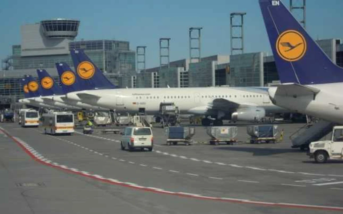 Lufthansa va anula în special cursele pe distanțe scurte/FOTO:EPA/EFE