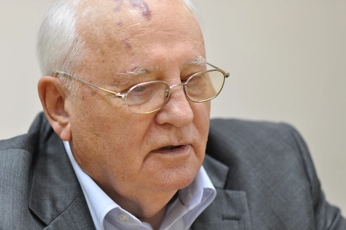 p 3 jos Mihail Gorbaciov WC jpg
