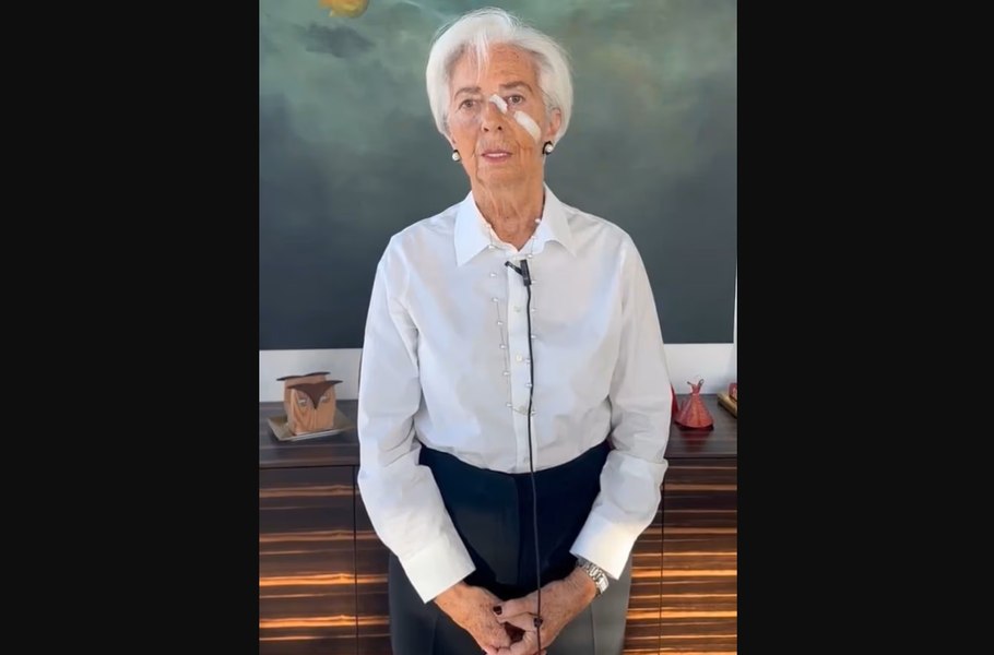 Christine Lagarde dezvăluie motivul pentru care a apărut cu plasturi pe față: „Nu e vorba de kick-boxing în Thailanda”