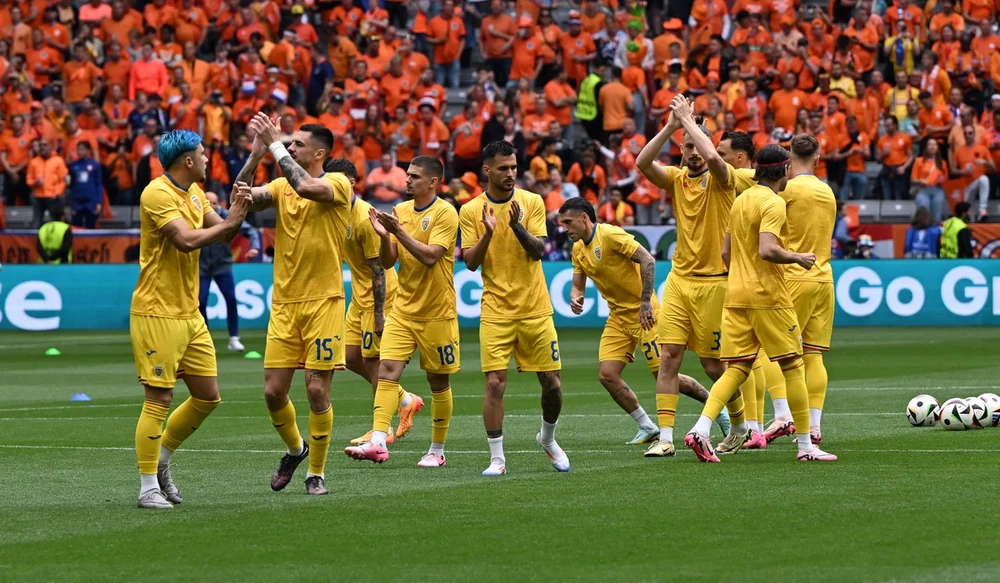 Acuze de debandadă la națională, cu fumuri de țigară. Cum se apără federația lui Burleanu