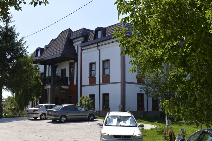 Centrul de Îngrijire a Persoanelor cu Handicap Bozieni FOTO Monumenteneamt.ro