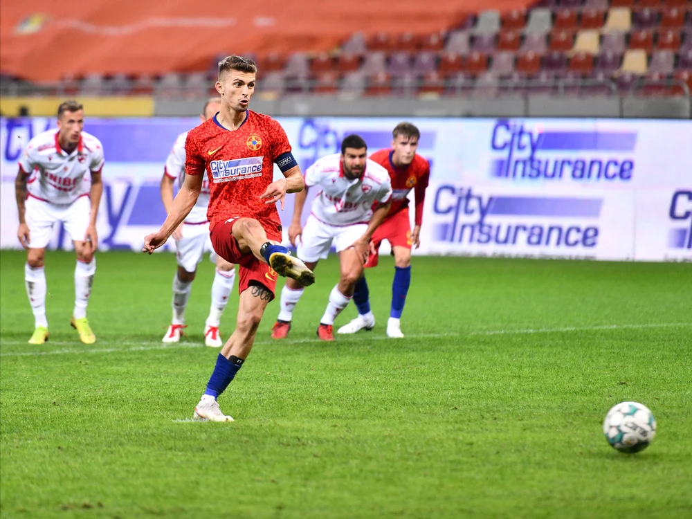 
    Tănase a marcat două goluri în victoria cu DinamoFOTO: Sportpictures.eu  