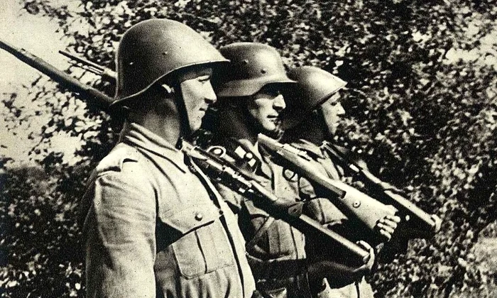 Când soldatul german fură de la camaradul român    jpeg