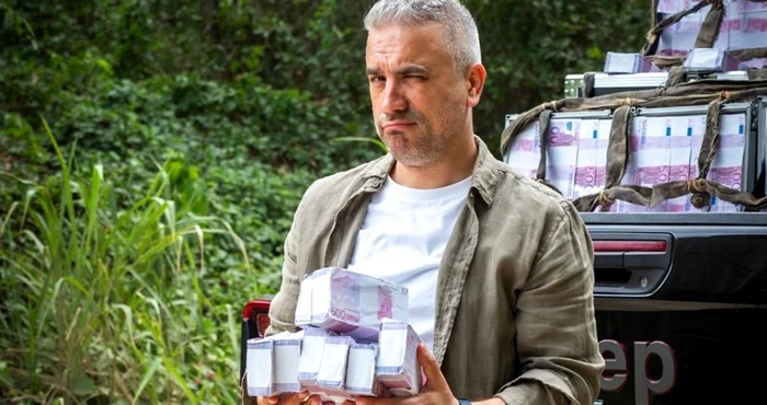 Zoli Toth prezintă finala Tempting Fortune România foto: Kanal D 
