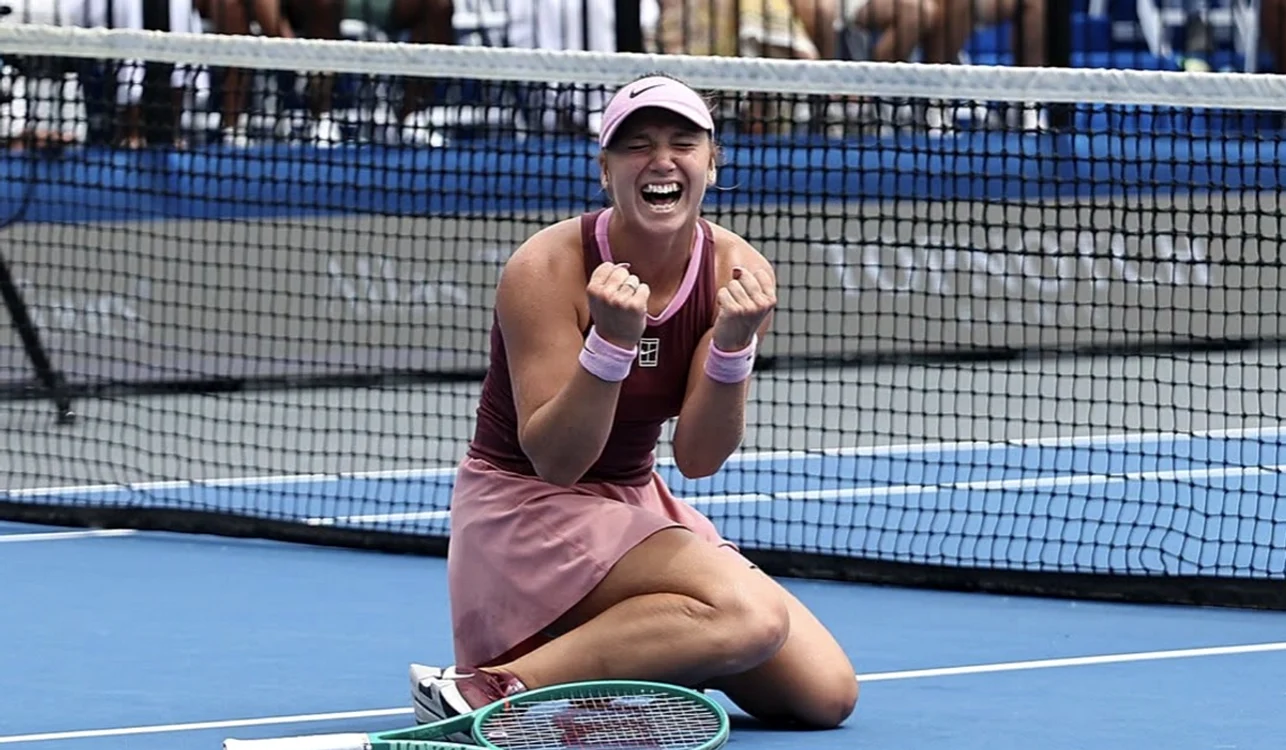 Kristina Liutova, noua speranță din tenisul mondial (FOTO: Facebook/WTA)
