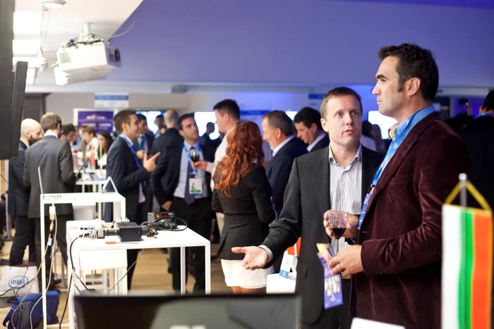 Intel Business Challenge adună cele mai inovatoare idei de software, aplicaţii şi robotică FOTO Intel