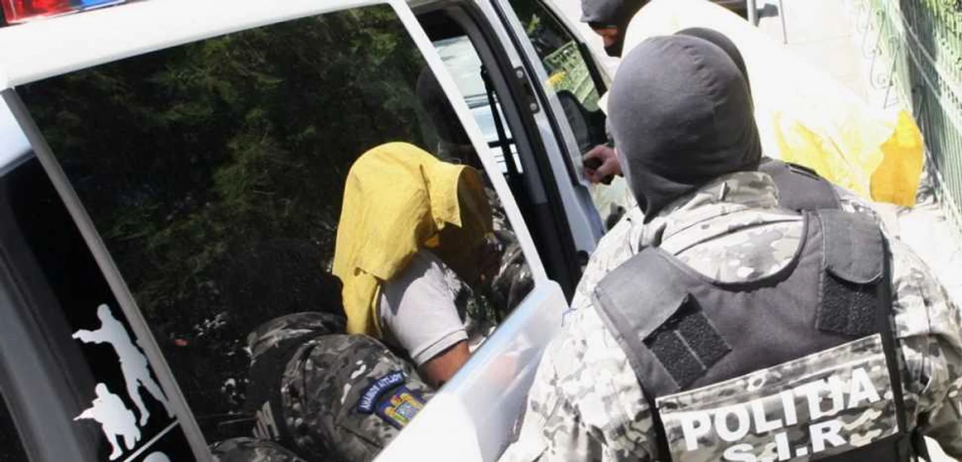 Poliţiştii au destructurat un grup infracţional din Câmpia Turzii FOTO: Adevărul