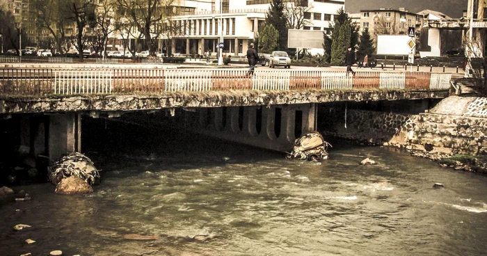 Potrivit legendei, Îngerii Negri dormeau sub podurile de peste Săsar FOTO: Cosmin Carp