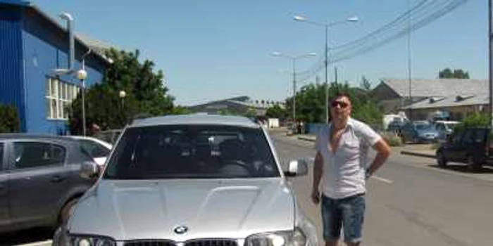 Cosmin este unul dintre şoferii indignaţi de noua lege. 