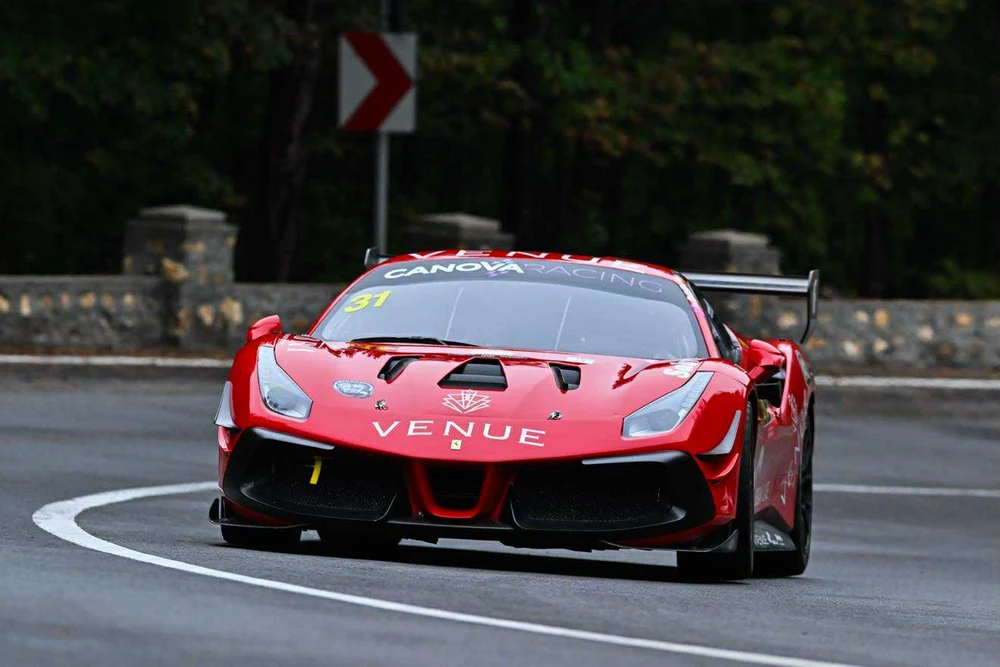 Lider surprinzător după prima zi în marea finală a sezonului de viteză în coastă