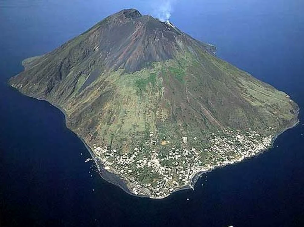 
    Insula Stromboli  
