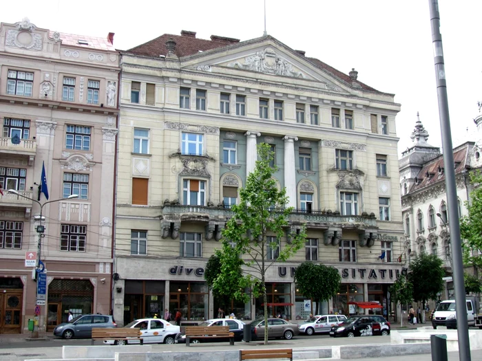 Librăria Universităţii a devenit un simbol al municipiului Cluj-Napoca.