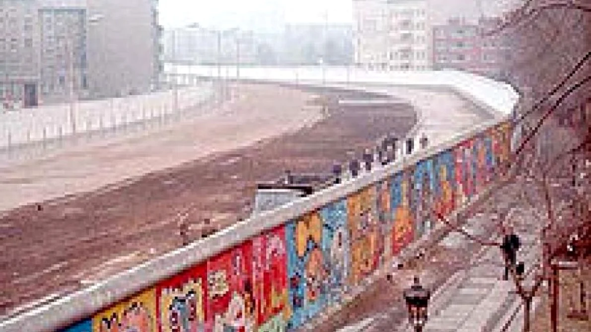 9 noiembrie: Căderea Zidului Berlinului jpeg