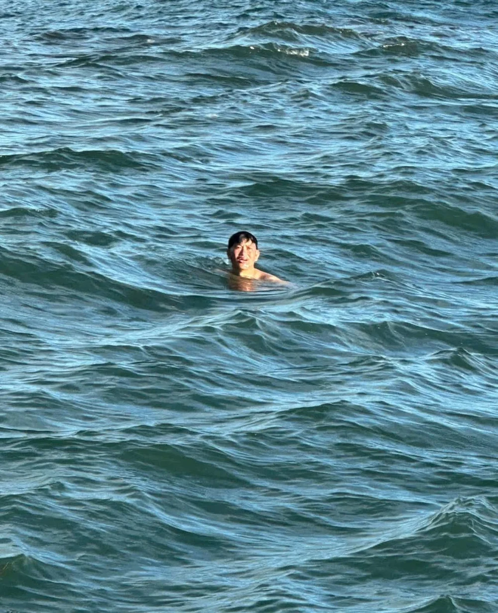 Trei bărbați, salvați după ce au plutit peste 40 de ore în largul mării. „A fost ca un miracol”