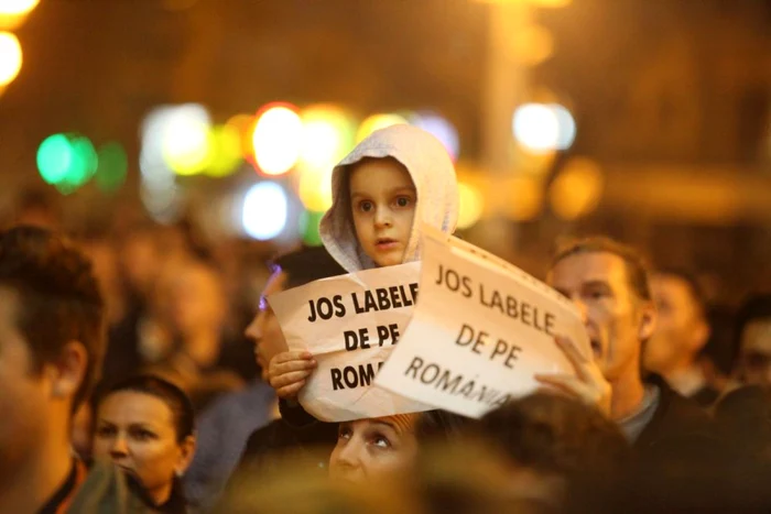 Mai multe proteste au avut loc la sfârşitul săptămânii trecute în toată ţara