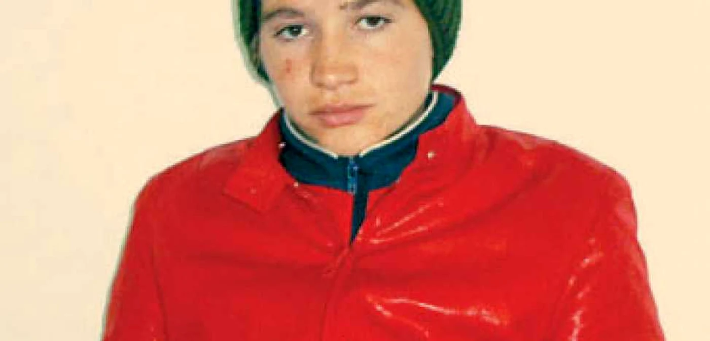 Mama Denisei s-a sinucis sub ochii poliţiştilor