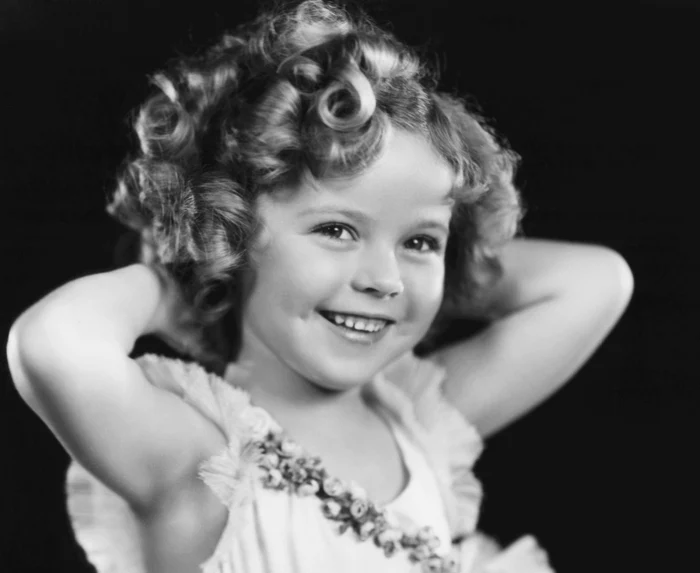 Shirley Temple: chipul angelic, cu bucle blonde, este o imagine iconică FOTO Profimedia