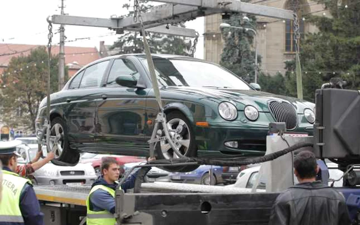 Avocatul Poporului a contestat la Curtea Supremă sancţiunile primite de cei care parcau neregulamentar