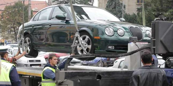 Parcările ilegale din sectorul 6, publicate pe internet